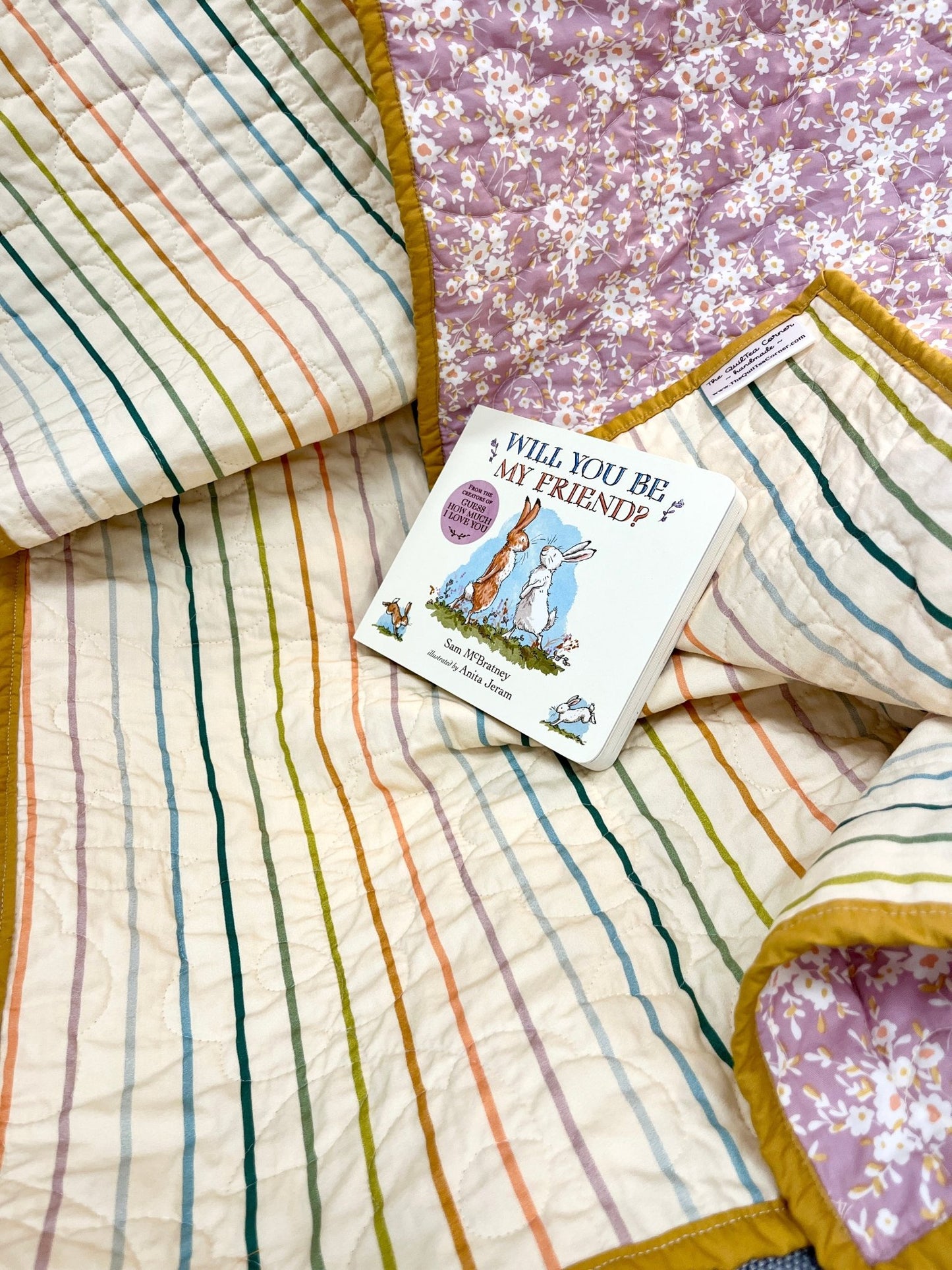 Daisy Floral Baby Quilt and "Will You Be My Friend?" Book Bundle - The QuilTea Corner