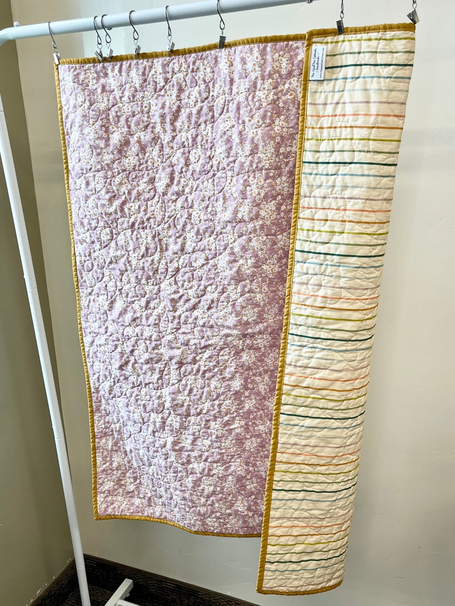 Daisy Floral Baby Quilt and "Will You Be My Friend?" Book Bundle - The QuilTea Corner