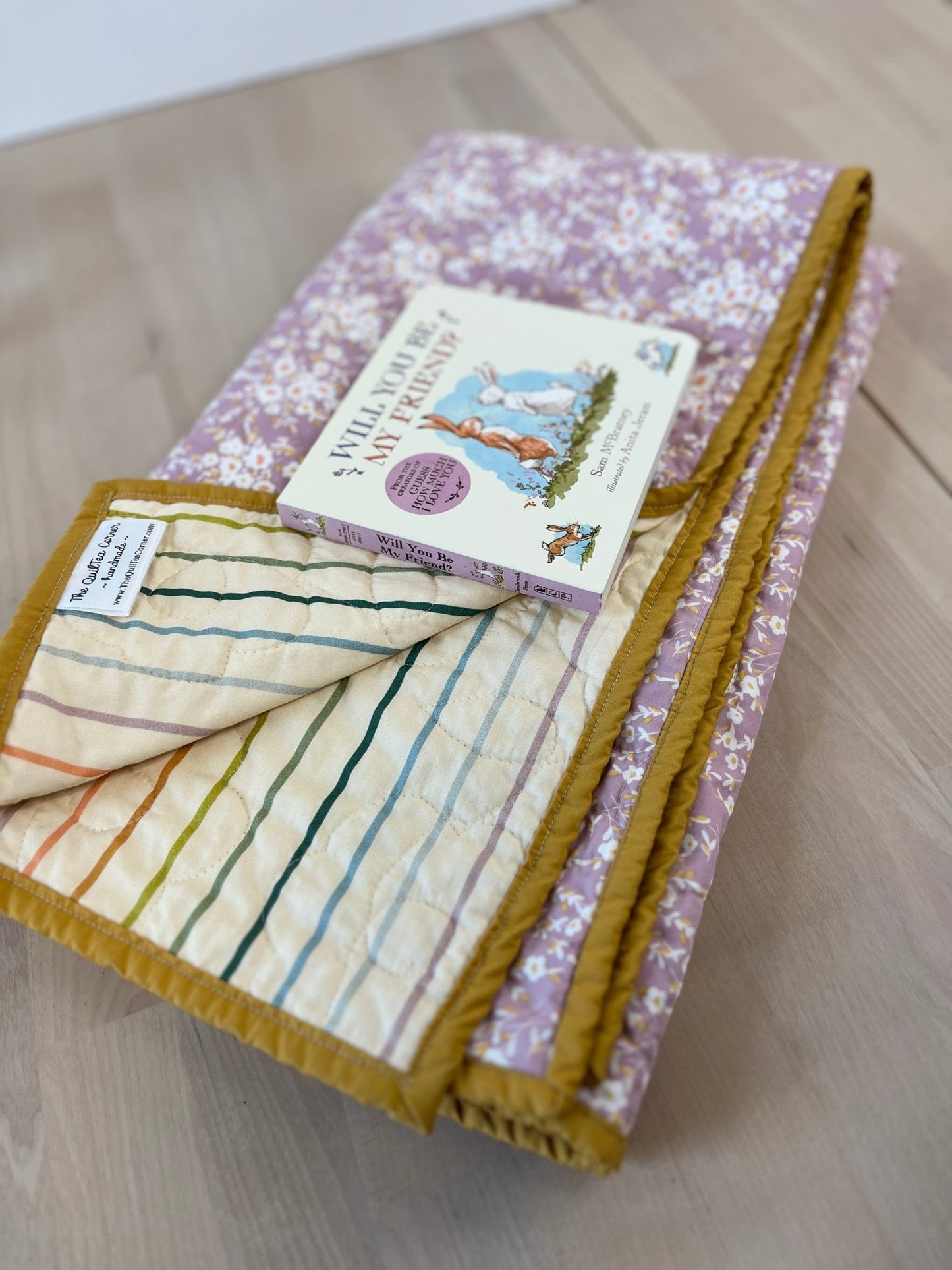 Daisy Floral Baby Quilt and "Will You Be My Friend?" Book Bundle - The QuilTea Corner
