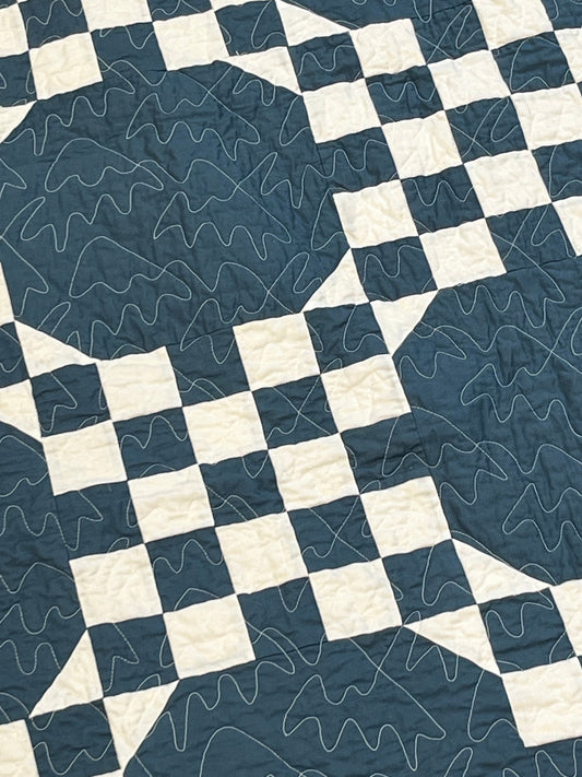 Double Bubble Quilt – Modern Double Irish Chain in Navy and White | Handmade Throw Quilt - The QuilTea Corner