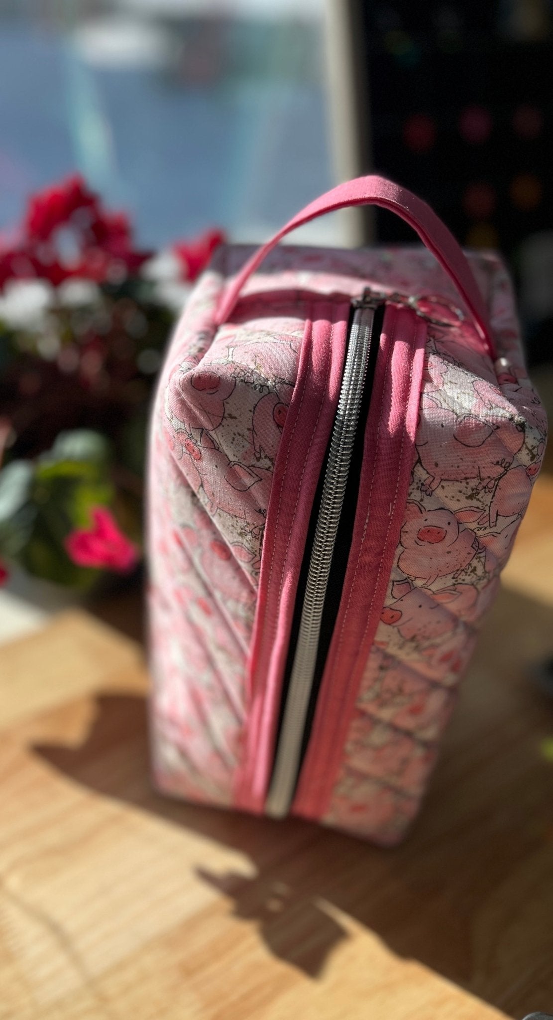 Pig π Zippered Boxy Bag: A funky Blend of Fun and Function - The QuilTea Corner