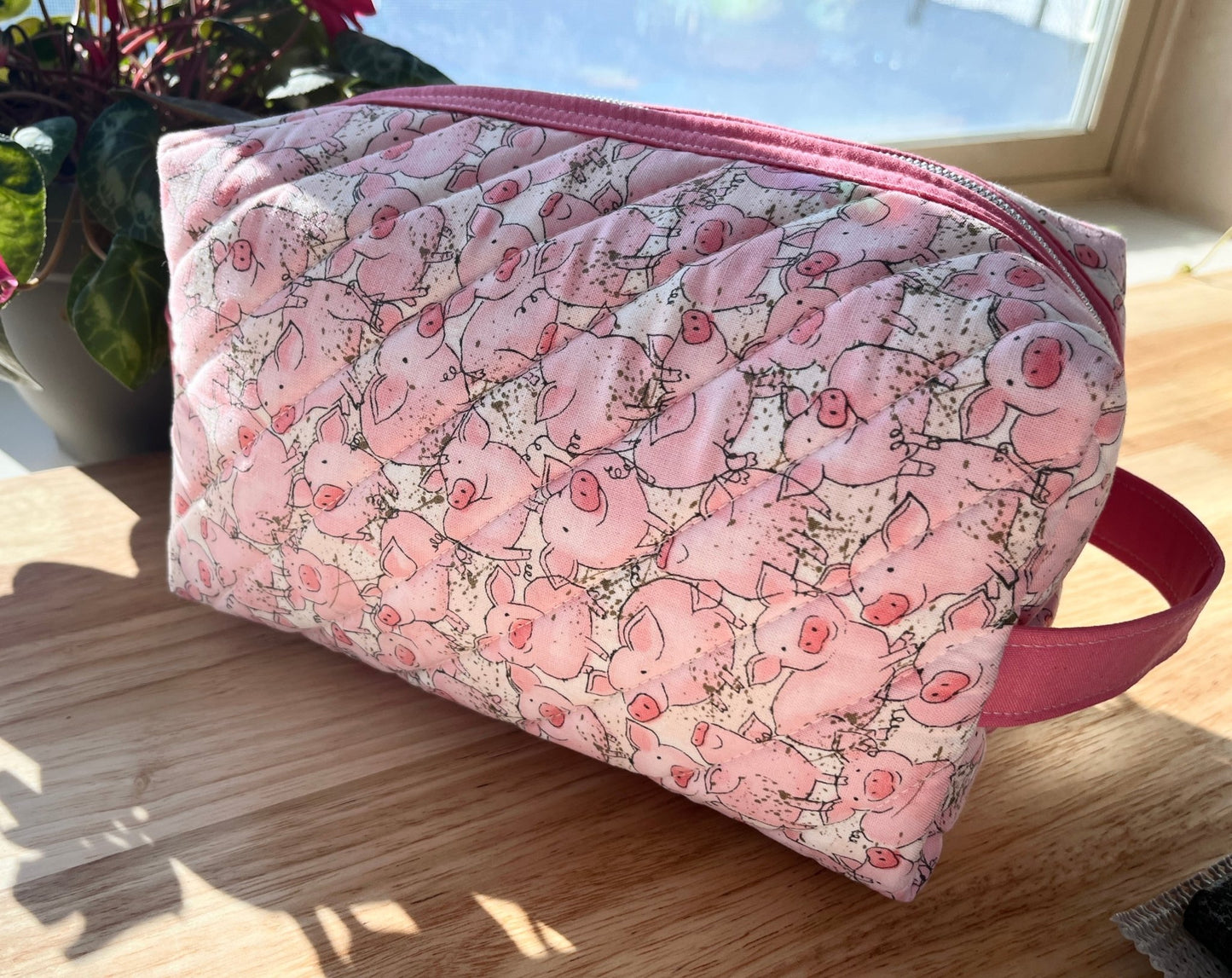 Pig π Zippered Boxy Bag: A funky Blend of Fun and Function - The QuilTea Corner