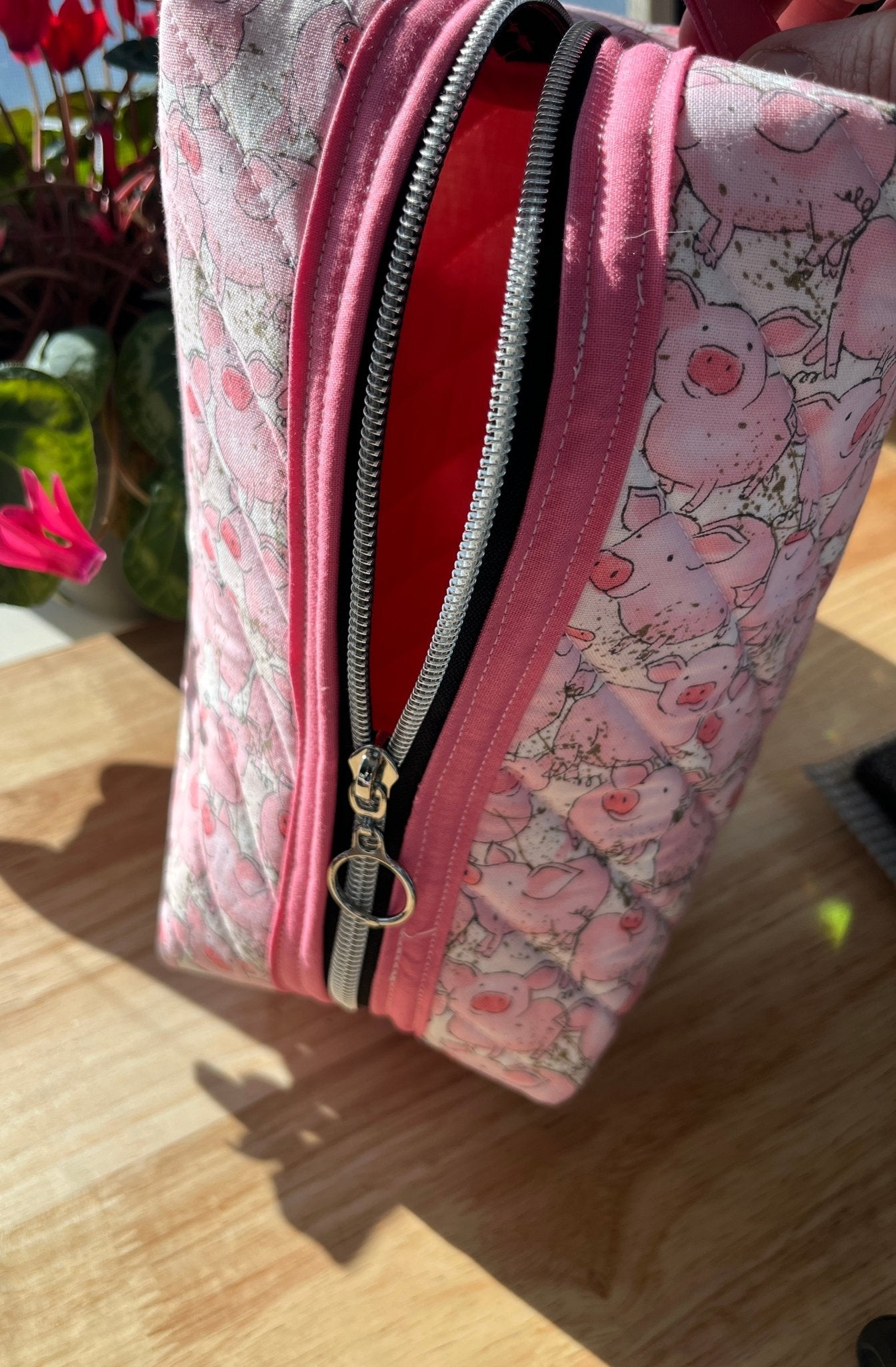 Pig π Zippered Boxy Bag: A funky Blend of Fun and Function - The QuilTea Corner