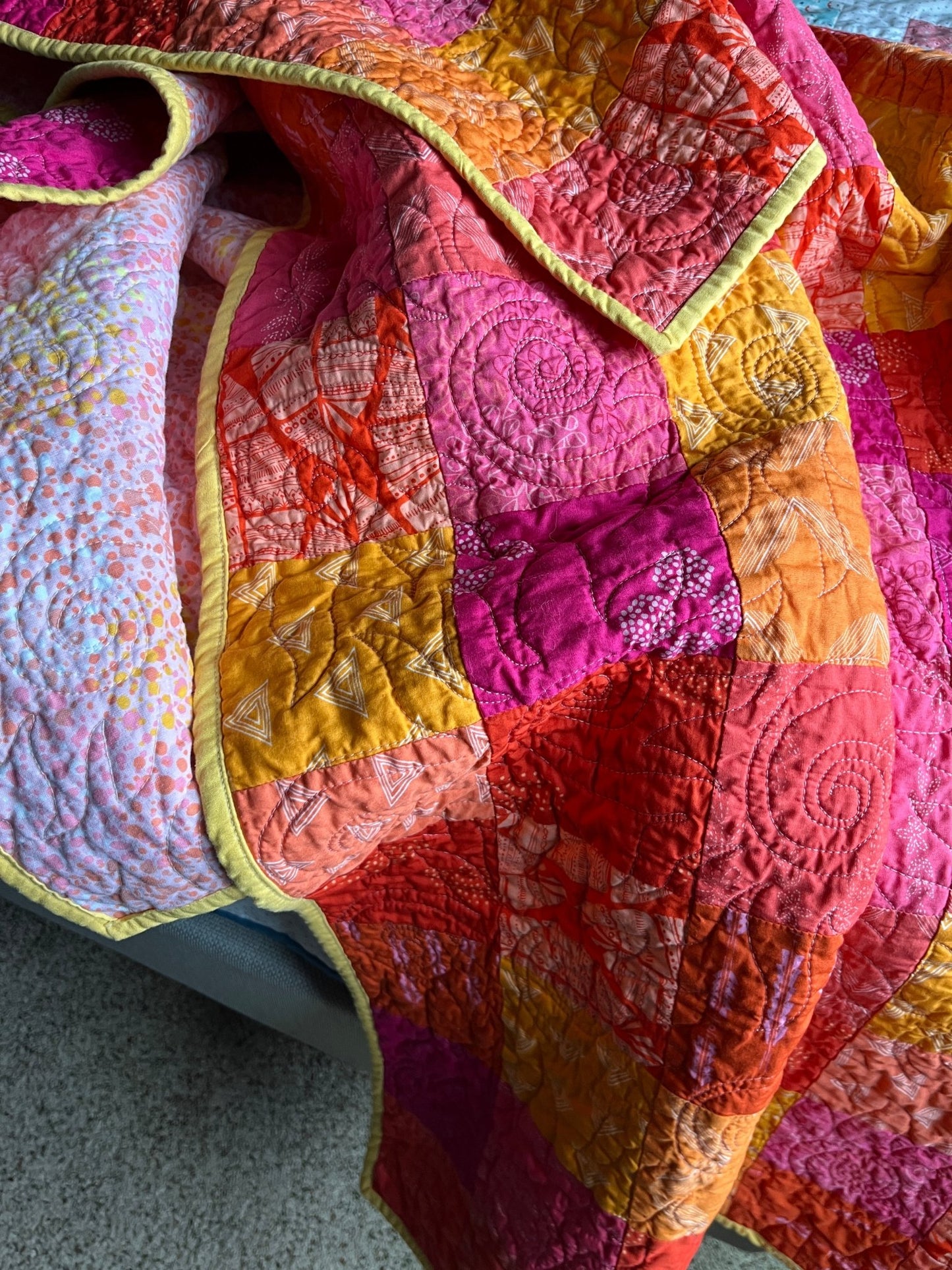 🌞🌸 Sunlit Harmony Throw Quilt A Burst of Warmth and Joy for Your Home - The QuilTea Corner