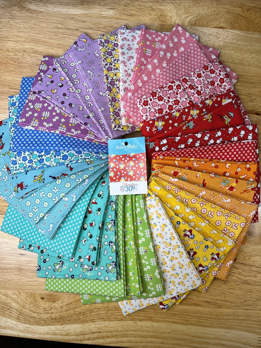 Storytime 30βs Fat Quarter Bundle 32 Pieces - The QuilTea Corner