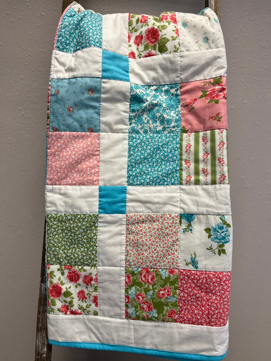 Turquoise Patchwork Square Baby Quilt - The QuilTea Corner