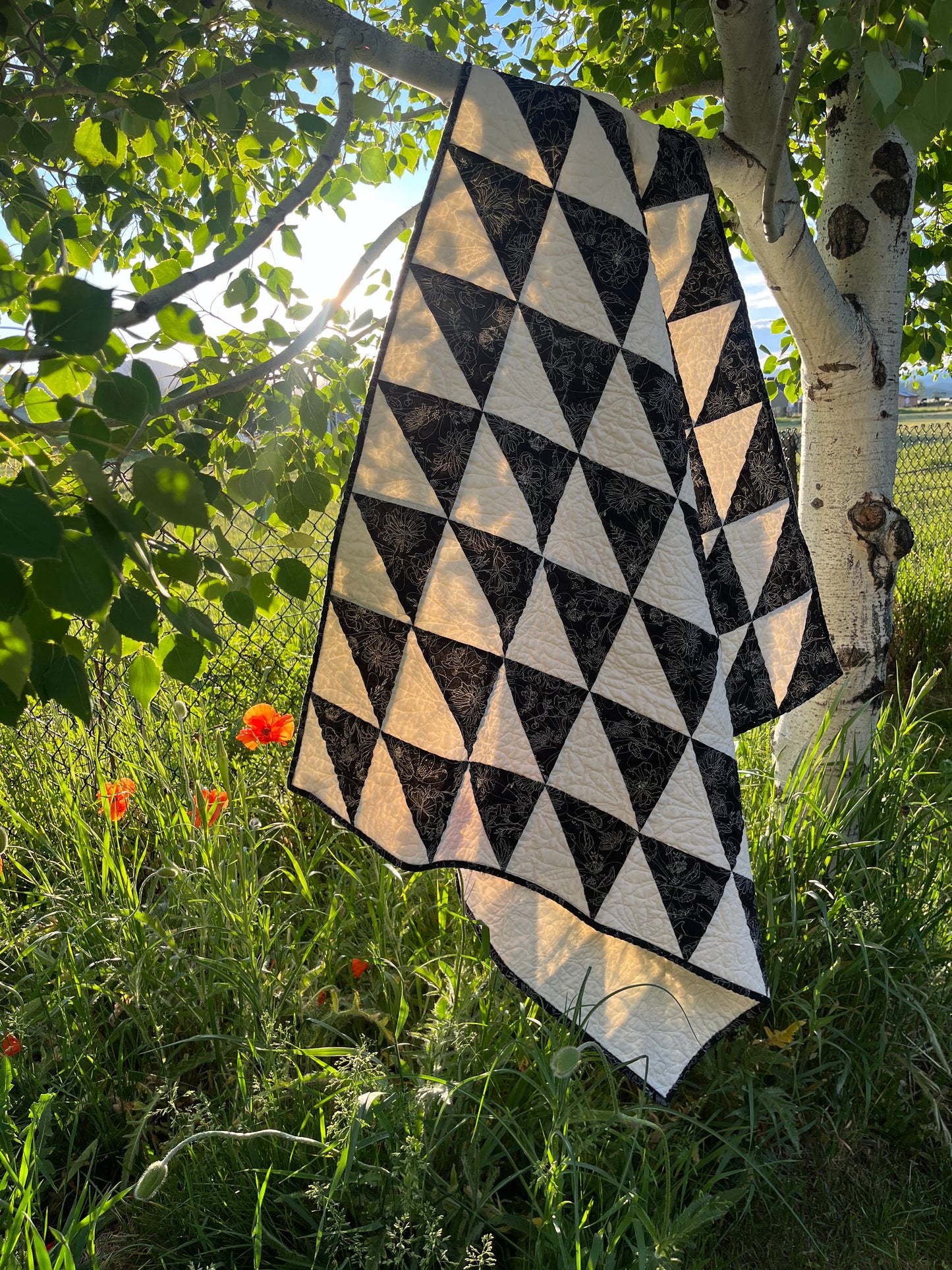 Black and Cream Quilt – Half Square Triangle Quilt – Classic Patchwork Throw – Wildflower Quilted Blanket