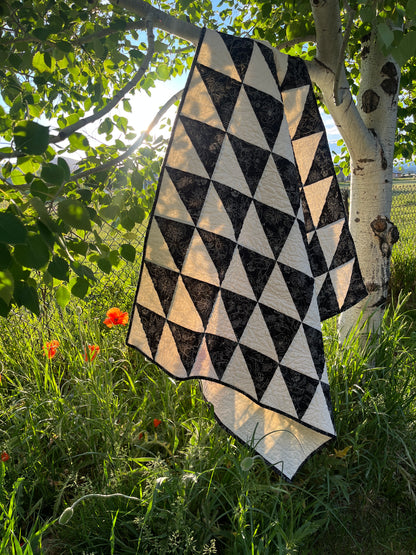 Black and Cream Quilt – Half Square Triangle Quilt – Classic Patchwork Throw – Wildflower Quilted Blanket