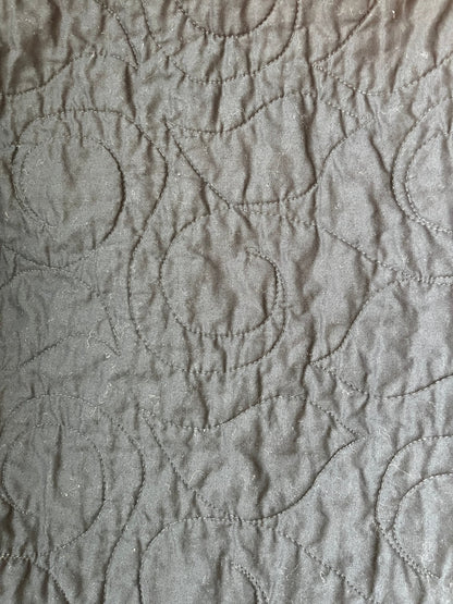 Black and Red Irish Chain Quilt – Handmade Extra Large Throw Quilt - The QuilTea Corner