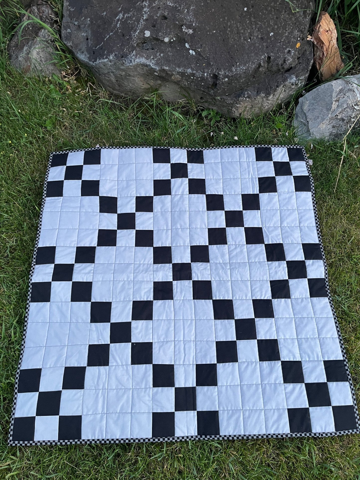 Black & Gray Irish Chain Baby Quilt - The QuilTea Corner