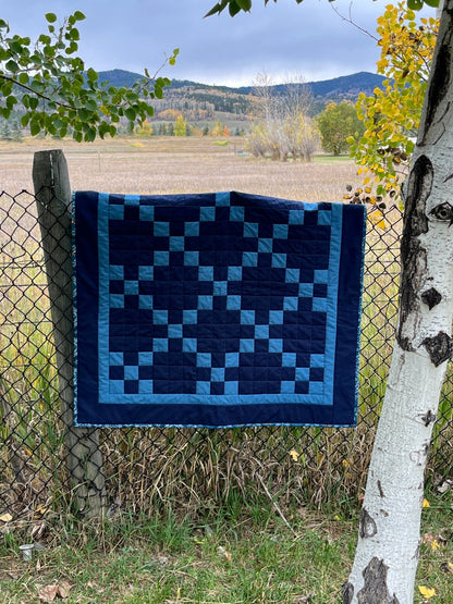 Blue and Navy Modern Irish Chain Baby Quilt - The QuilTea Corner
