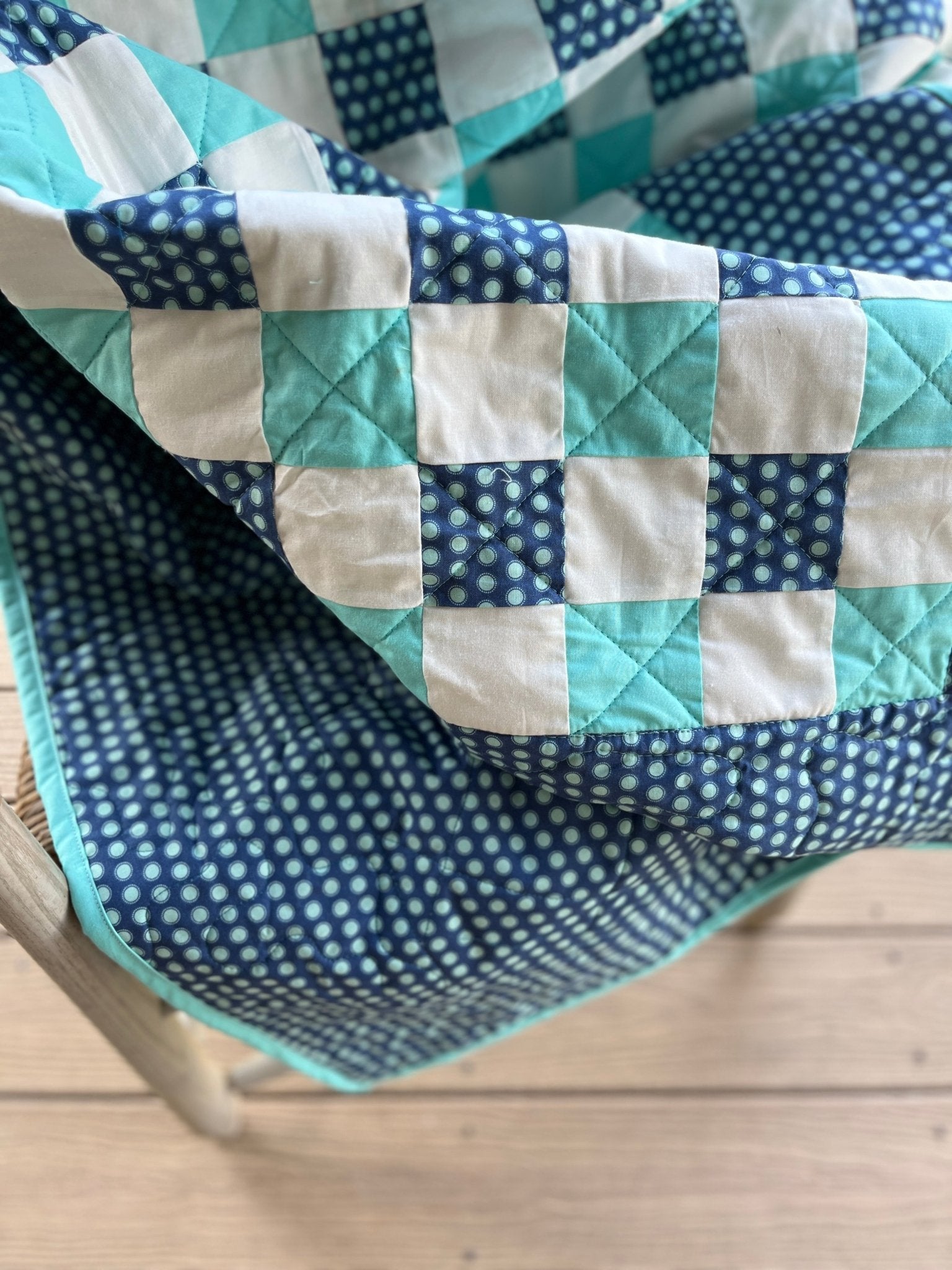 Blue Circle Checkered Throw Quilt - The QuilTea Corner