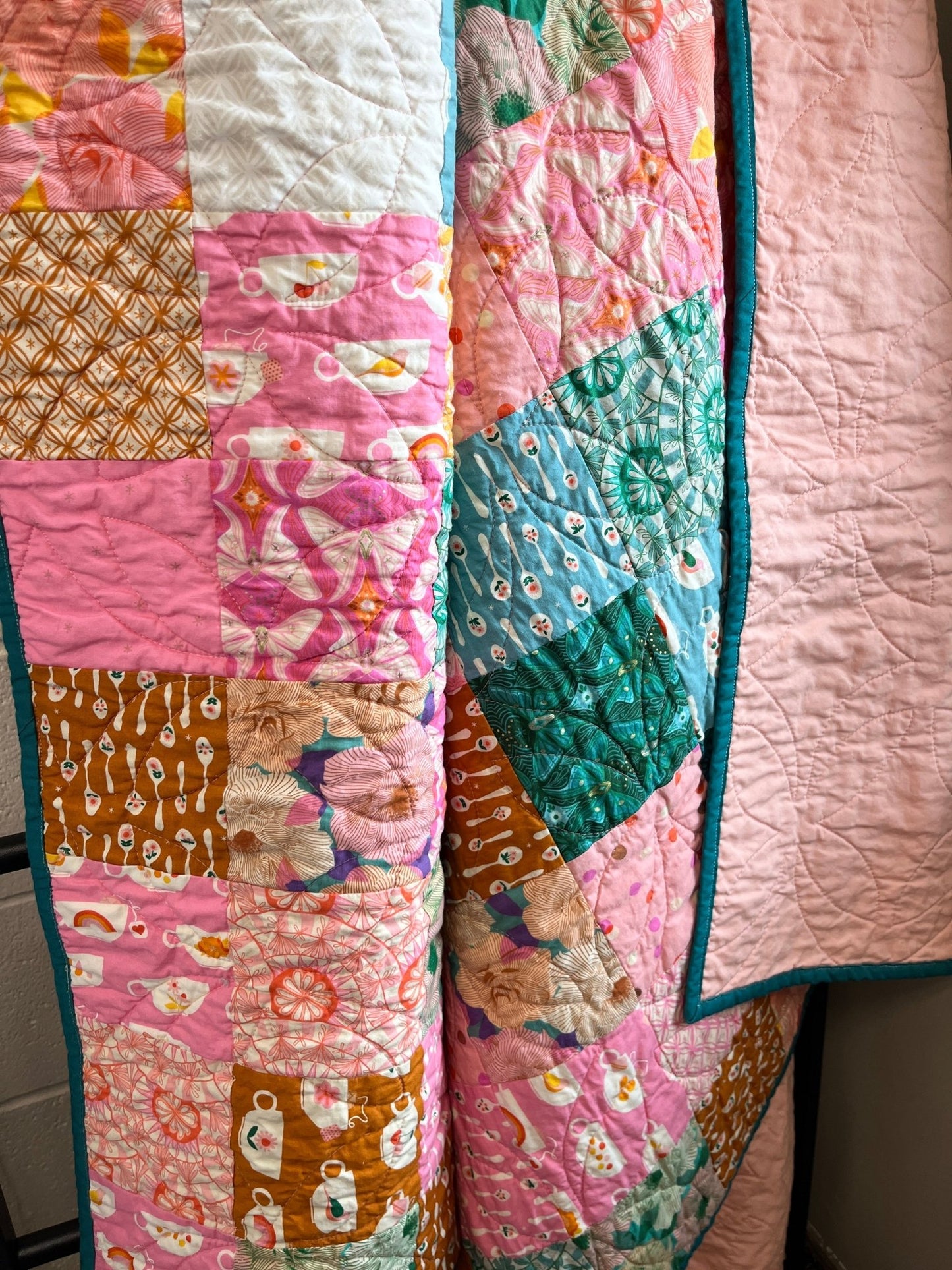 Camellia Handmade Patchwork Large Throw Quilt - The QuilTea Corner