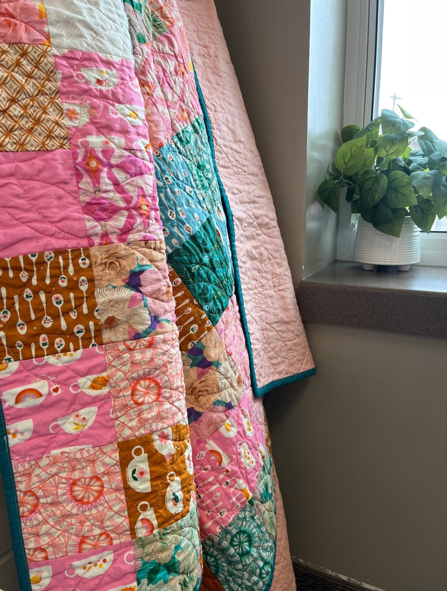 Camellia Handmade Patchwork Large Throw Quilt - The QuilTea Corner