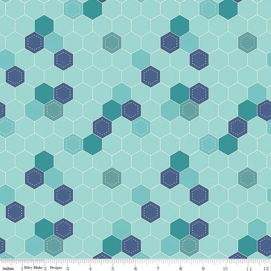 Daisy Fields Honeycomb | Scuba 1/2 yard - The QuilTea Corner