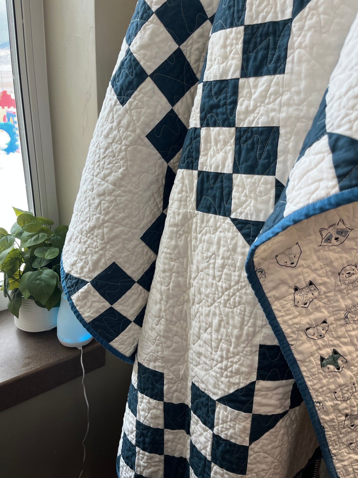 Double Bubble Quilt – Modern Double Irish Chain in Blue and White | Handmade Throw Quilt - The QuilTea Corner