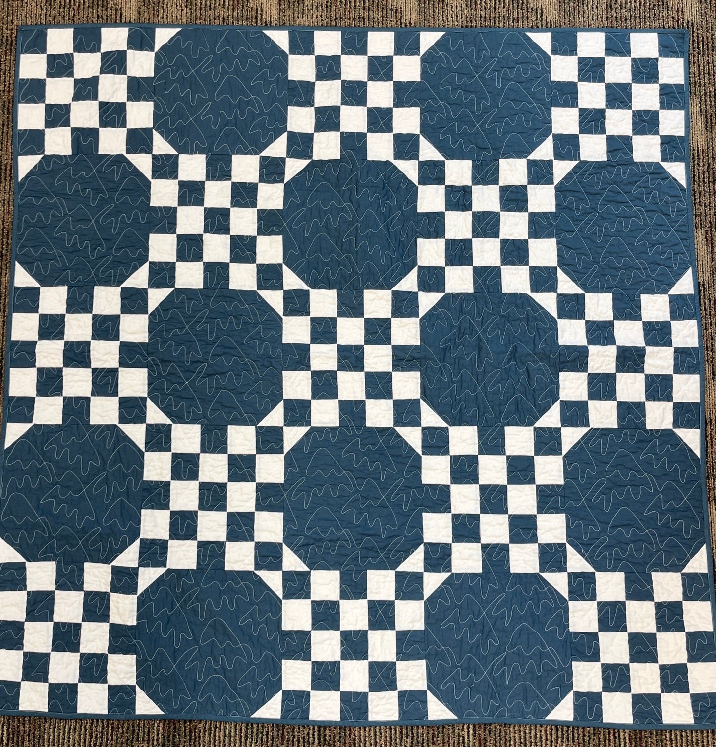Double Bubble Quilt – Modern Double Irish Chain in Navy and White | Handmade Throw Quilt - The QuilTea Corner