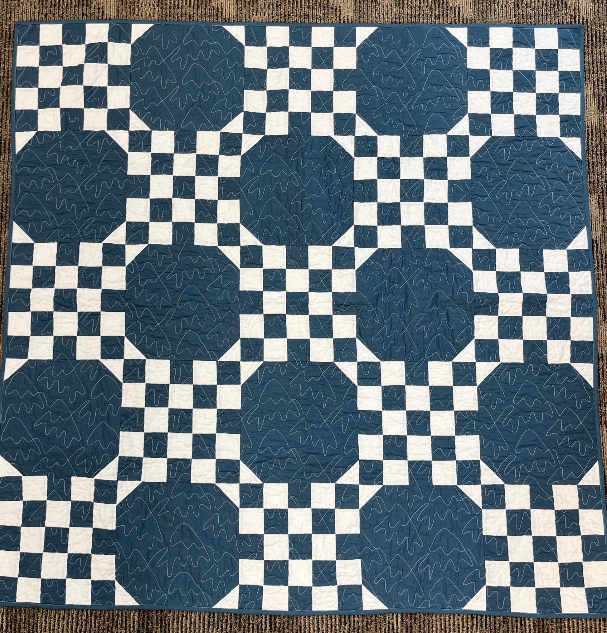 Double Bubble Quilt – Modern Double Irish Chain in Navy and White | Handmade Throw Quilt - The QuilTea Corner