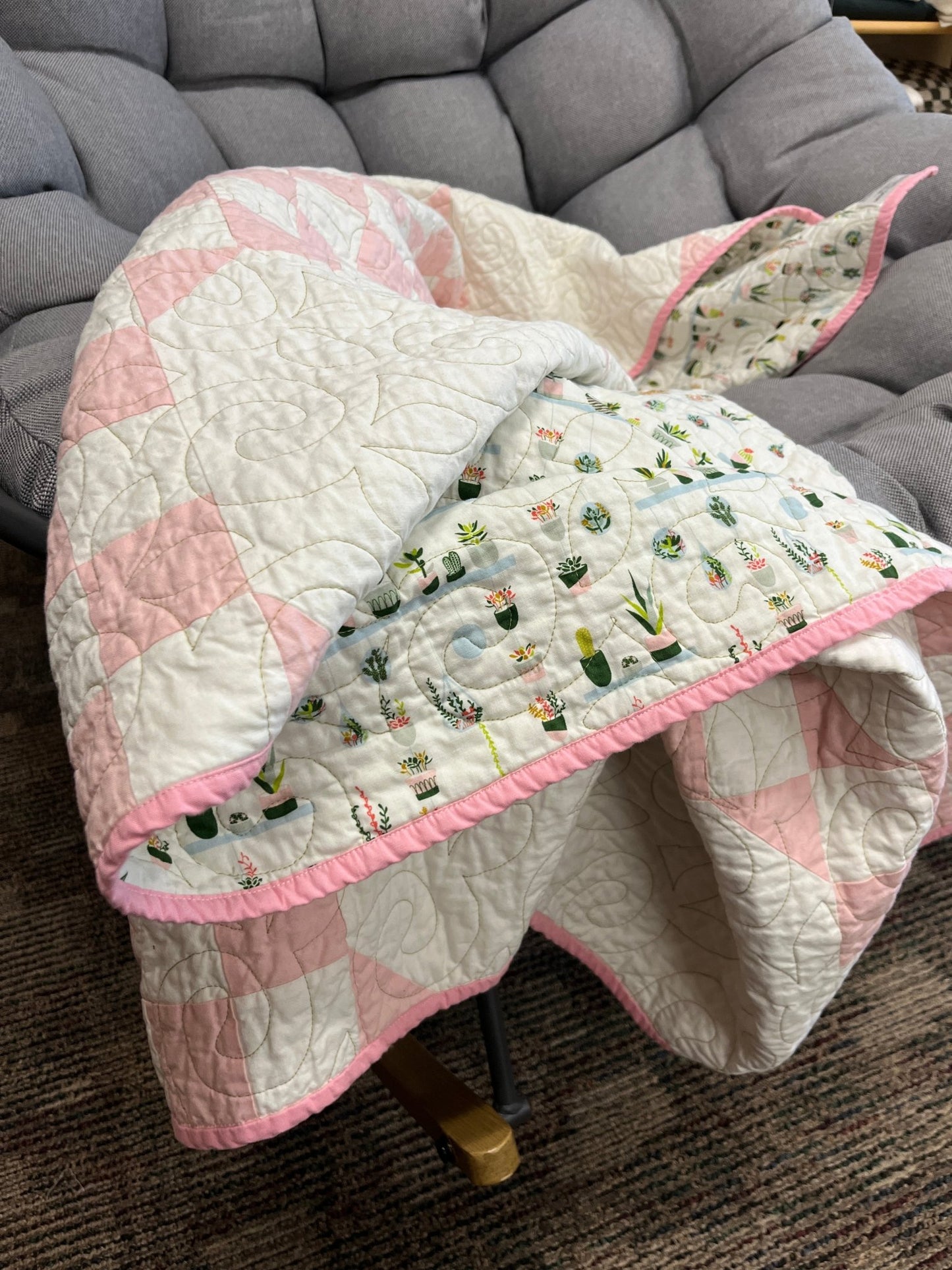 Double Bubble Quilt – Modern Double Irish Chain in Pink and White | Handmade Throw Quilt - The QuilTea Corner