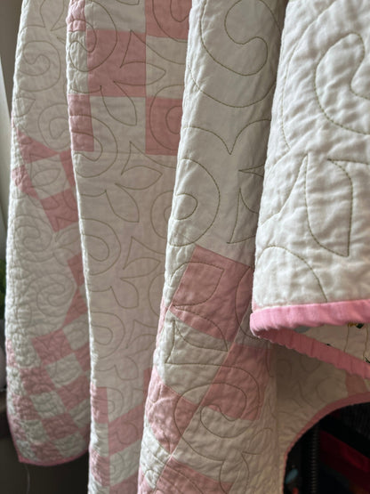 Double Bubble Quilt – Modern Double Irish Chain in Pink and White | Handmade Throw Quilt - The QuilTea Corner