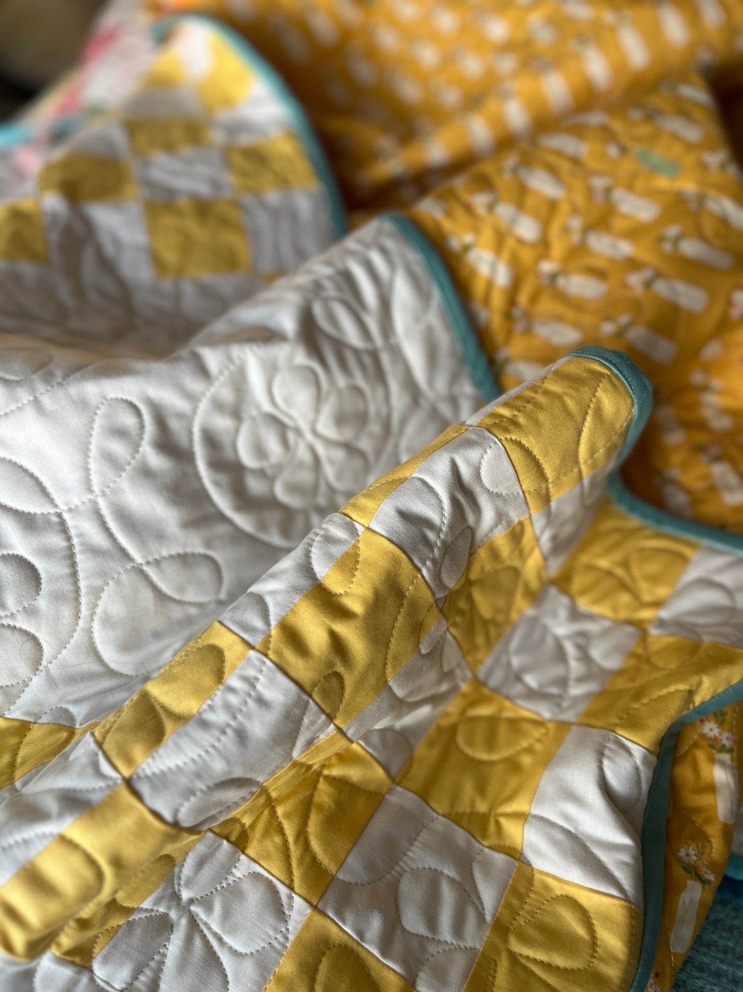 Double Bubble Quilt – Modern Double Irish Chain in Yellow and White | Handmade Throw Quilt - The QuilTea Corner