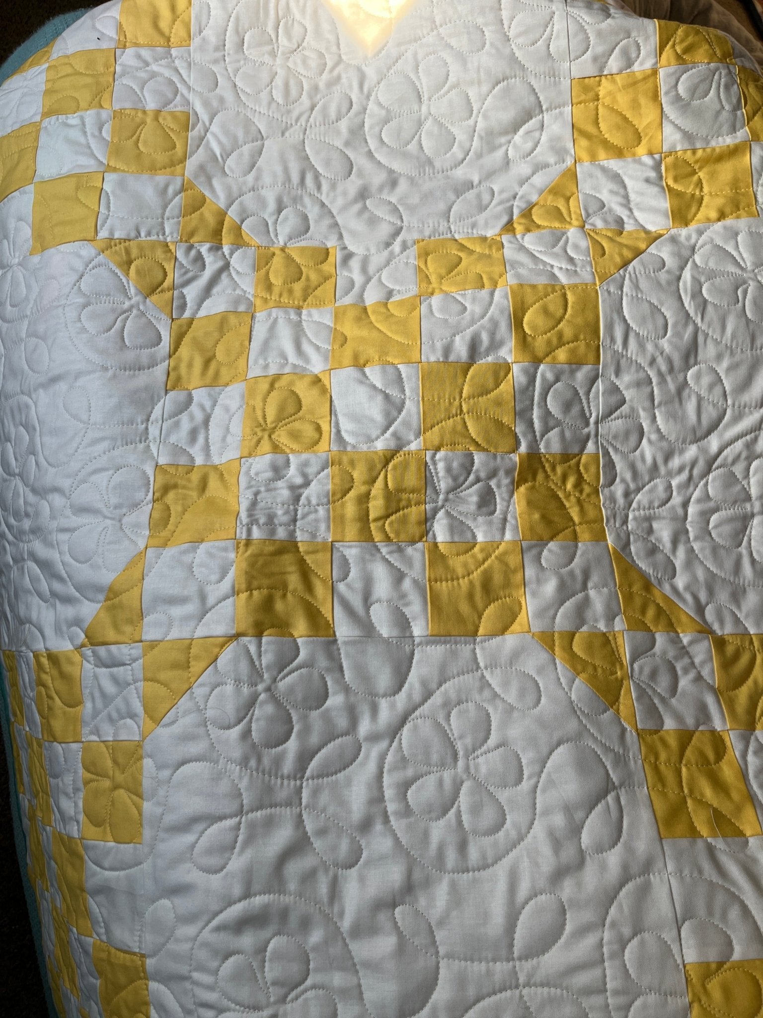 Double Bubble Quilt – Modern Double Irish Chain in Yellow and White | Handmade Throw Quilt - The QuilTea Corner