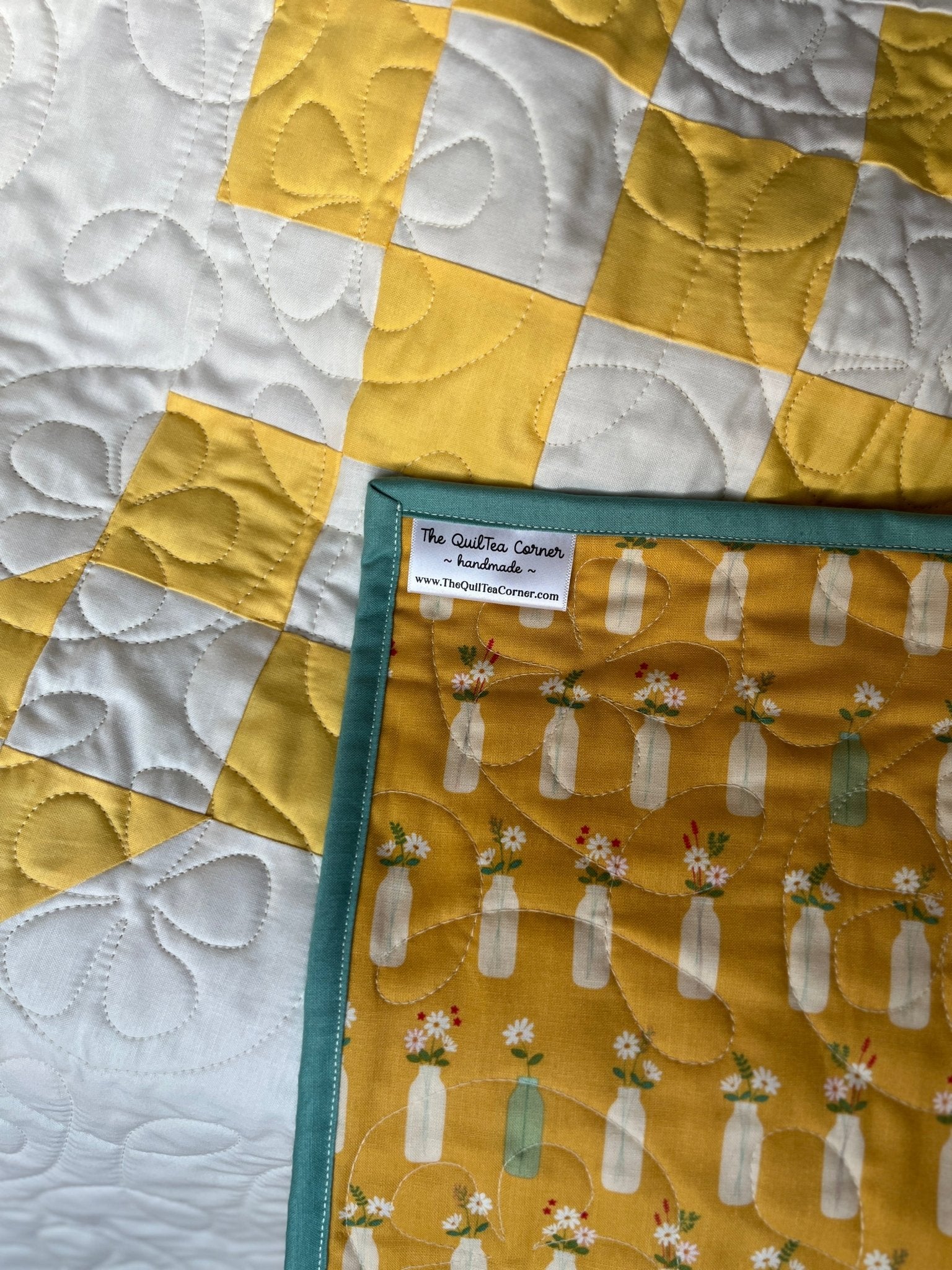 Double Bubble Quilt – Modern Double Irish Chain in Yellow and White | Handmade Throw Quilt - The QuilTea Corner