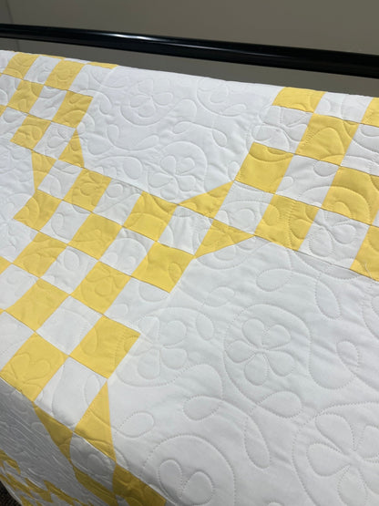 Double Bubble Quilt – Modern Double Irish Chain in Yellow and White | Handmade Throw Quilt - The QuilTea Corner