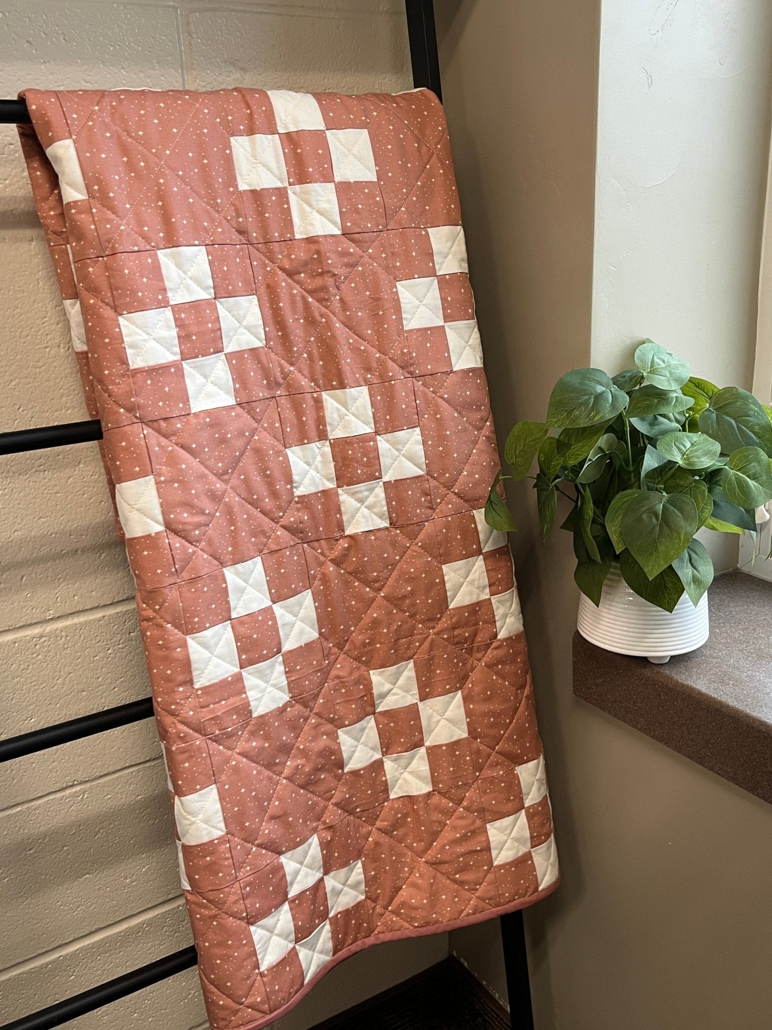 Dusty Rose and Cream Traditional Irish Chain Baby Quilt - The QuilTea Corner