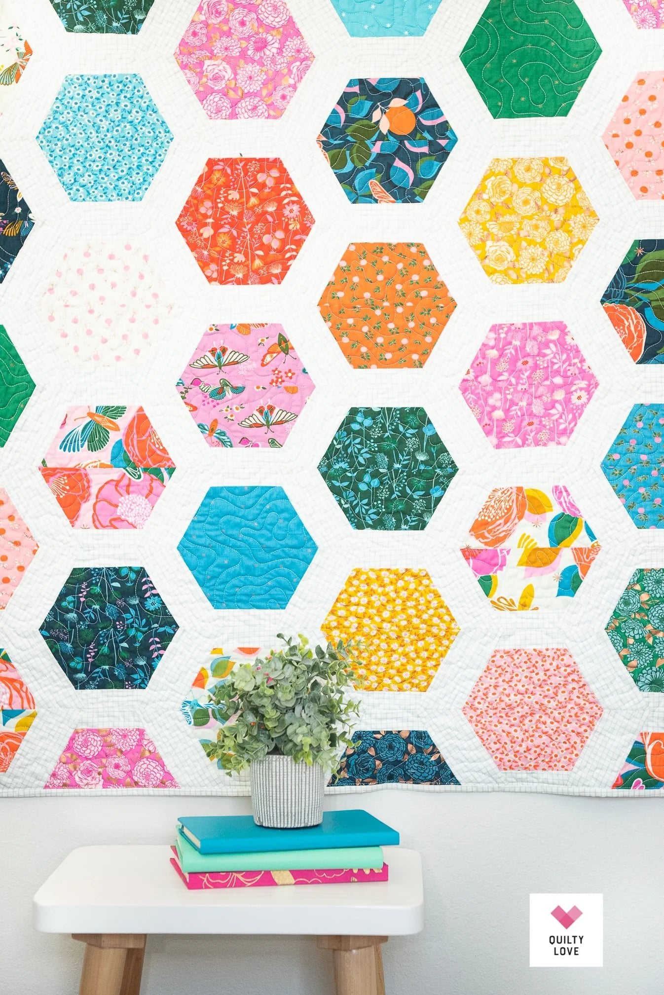 Hexie Framed PAPER Quilt Pattern - The QuilTea Corner