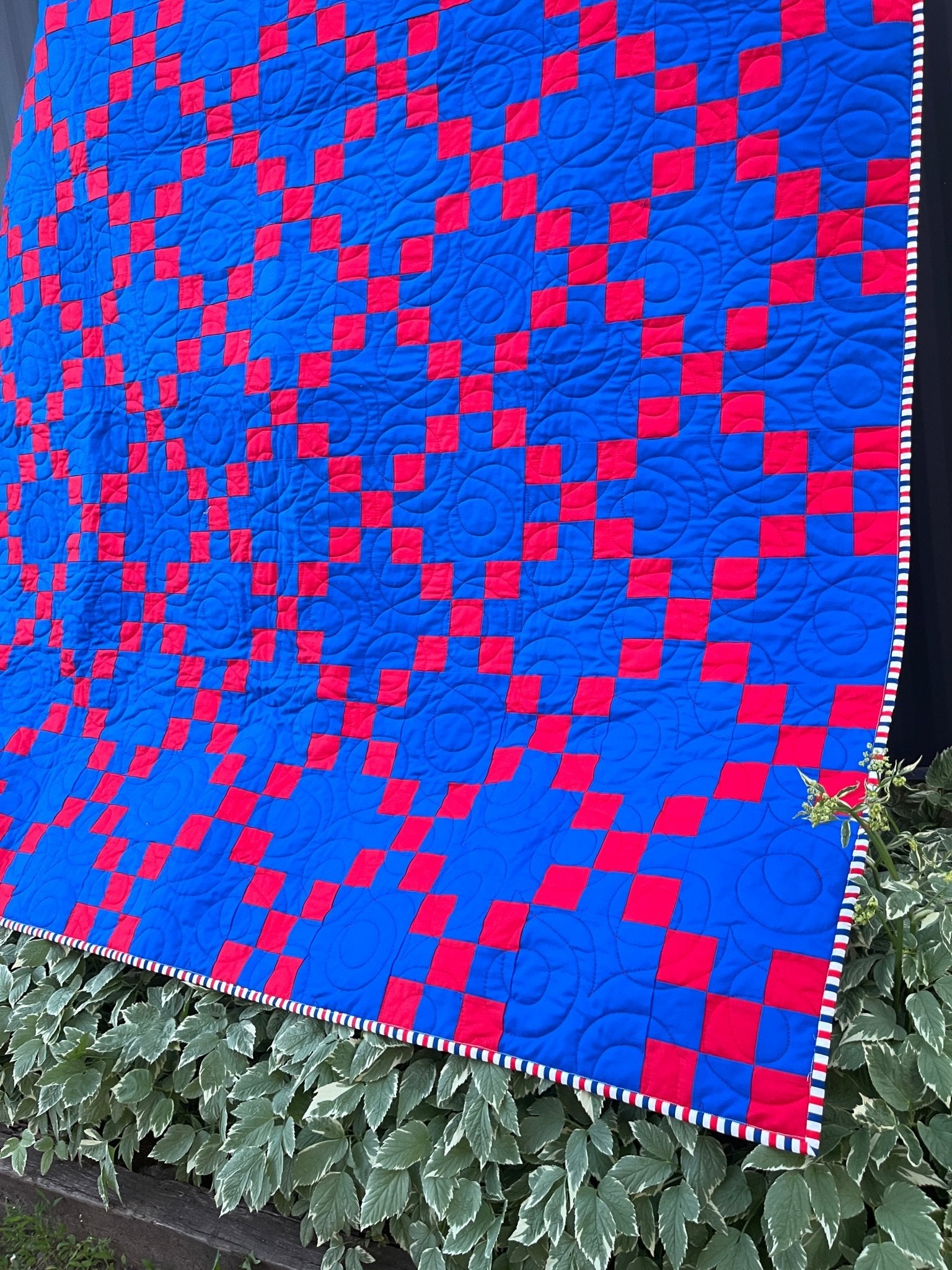 Irish Chain Quilt – Red and Blue Americana Throw Quilt – Handmade Patriotic Quilt – Farmhouse Patchwork Quilt - The QuilTea Corner