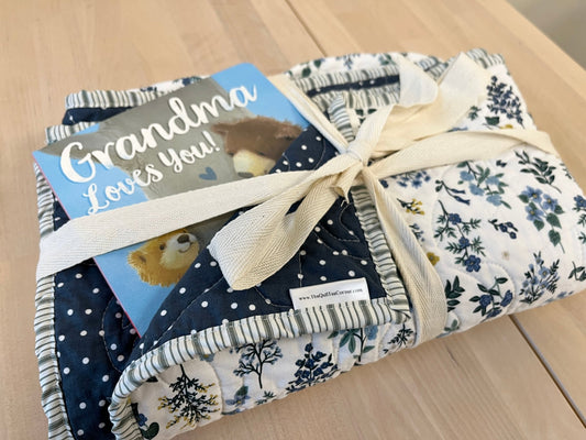 Navy dot & White Floral Wholecloth Quilt & Book Bundle - The QuilTea Corner