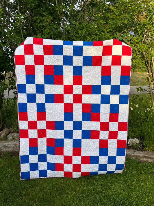 Patriotic Quilt – Old Market Square Quilt – Red White and Blue Throw Quilt – Americana Patchwork Quilt – Handmade Cotton Quilt - The QuilTea Corner