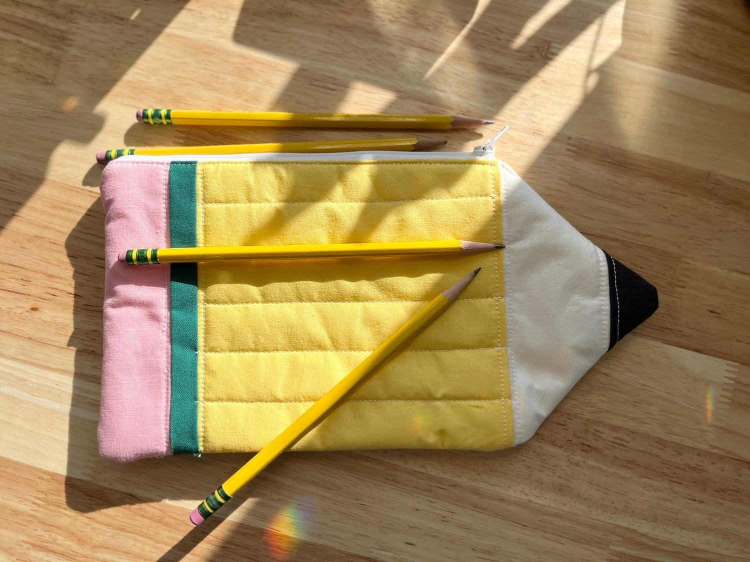 Pencil Zippered Bag – A Creative and Playful Storage Solution 🎨🖊️ - The QuilTea Corner