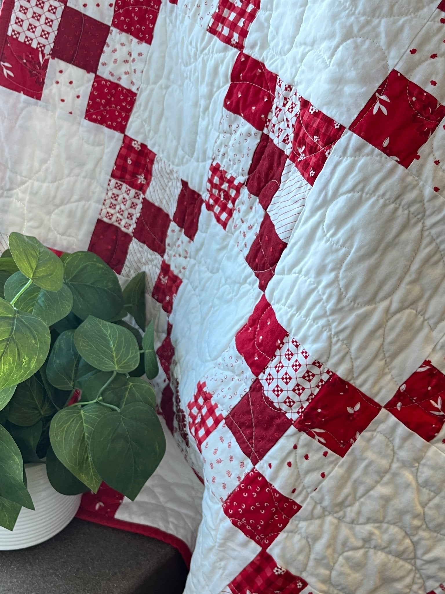 Red and White Hearts Irish Chain Baby Quilt - The QuilTea Corner