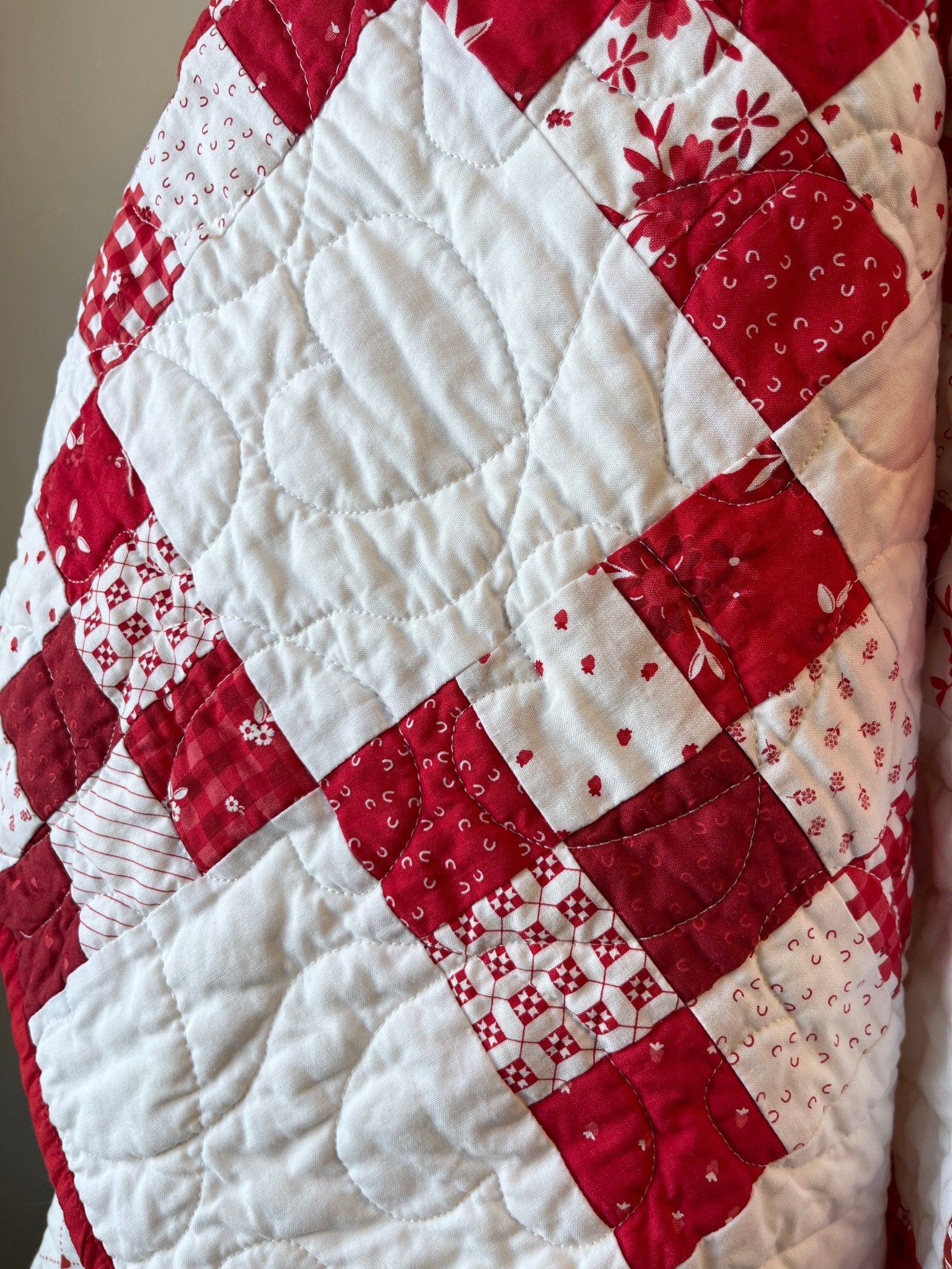 Red and White Hearts Irish Chain Baby Quilt - The QuilTea Corner