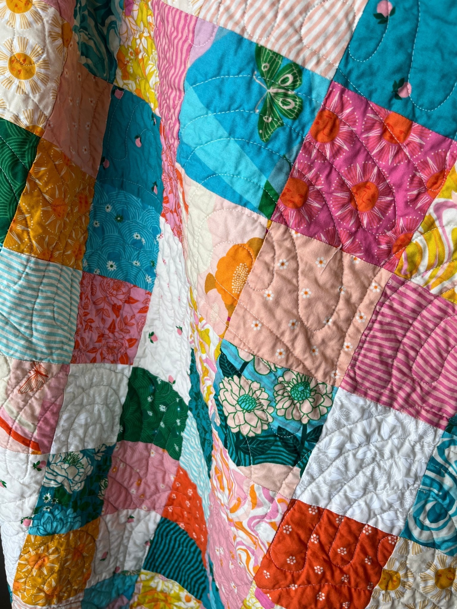 Rise and Shine Patchwork Large Throw Quilt - The QuilTea Corner