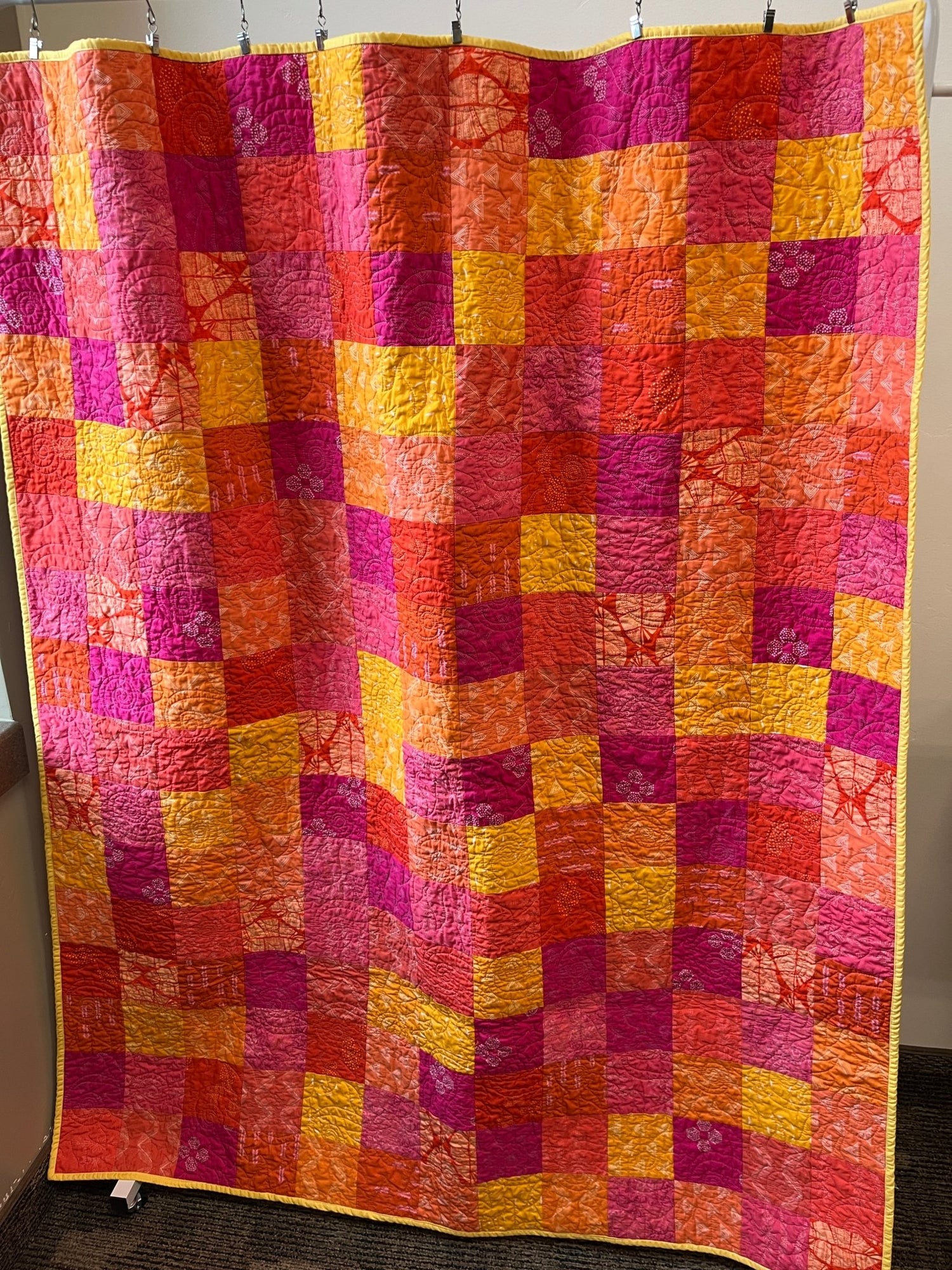 🌞🌸 Sunlit Harmony Throw Quilt A Burst of Warmth and Joy for Your Home - The QuilTea Corner