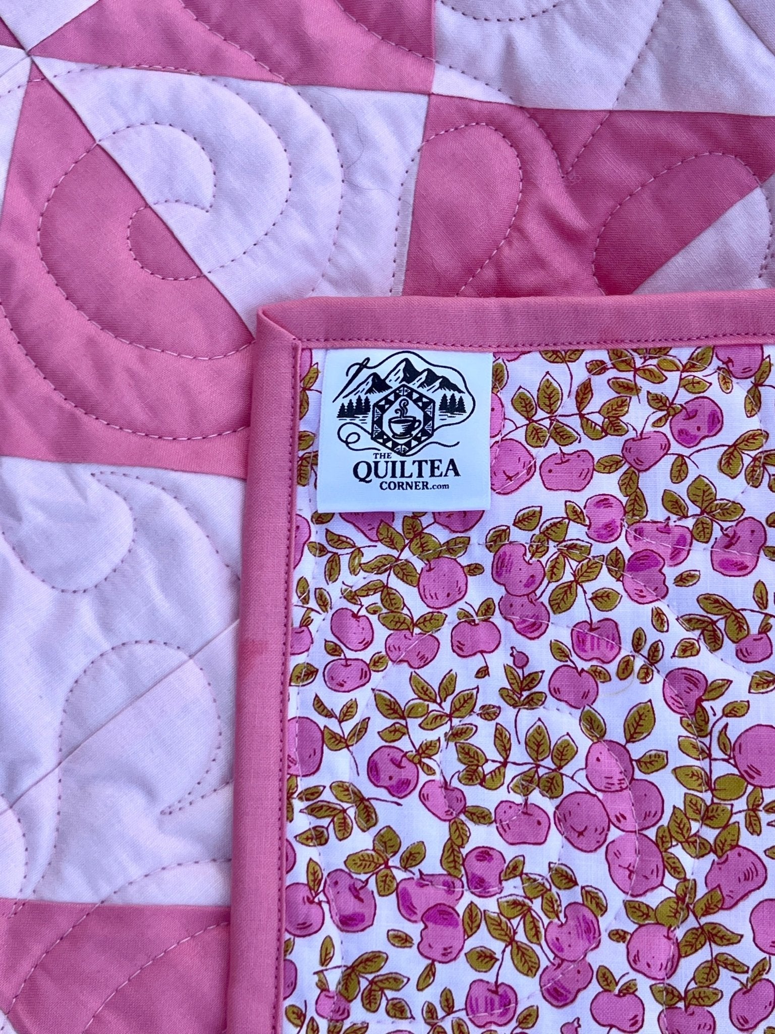 Triangle Ivy Pink Baby Quilt - The QuilTea Corner