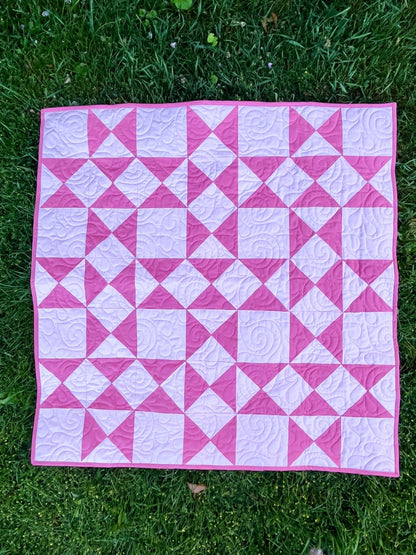 Triangle Ivy Pink Baby Quilt - The QuilTea Corner
