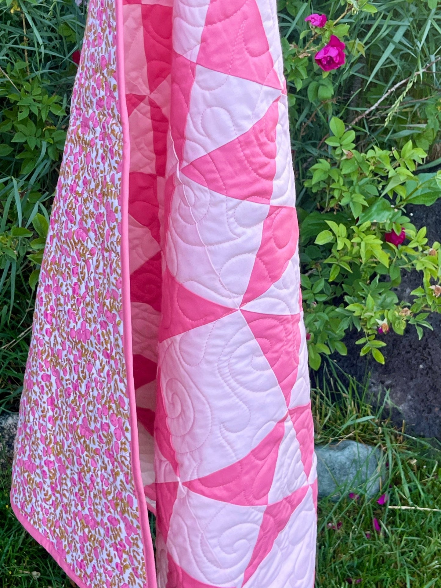 Triangle Ivy Pink Baby Quilt - The QuilTea Corner