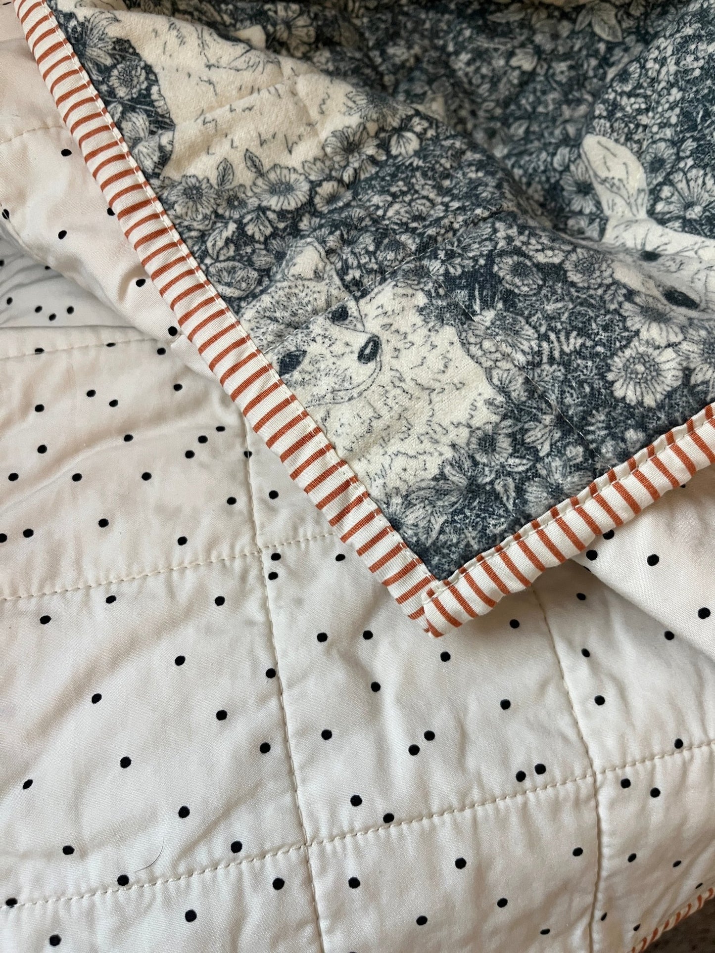 Wholecloth Quilt & Book Bundle – Firefly Whisper + I Want My Hat Back - The QuilTea Corner