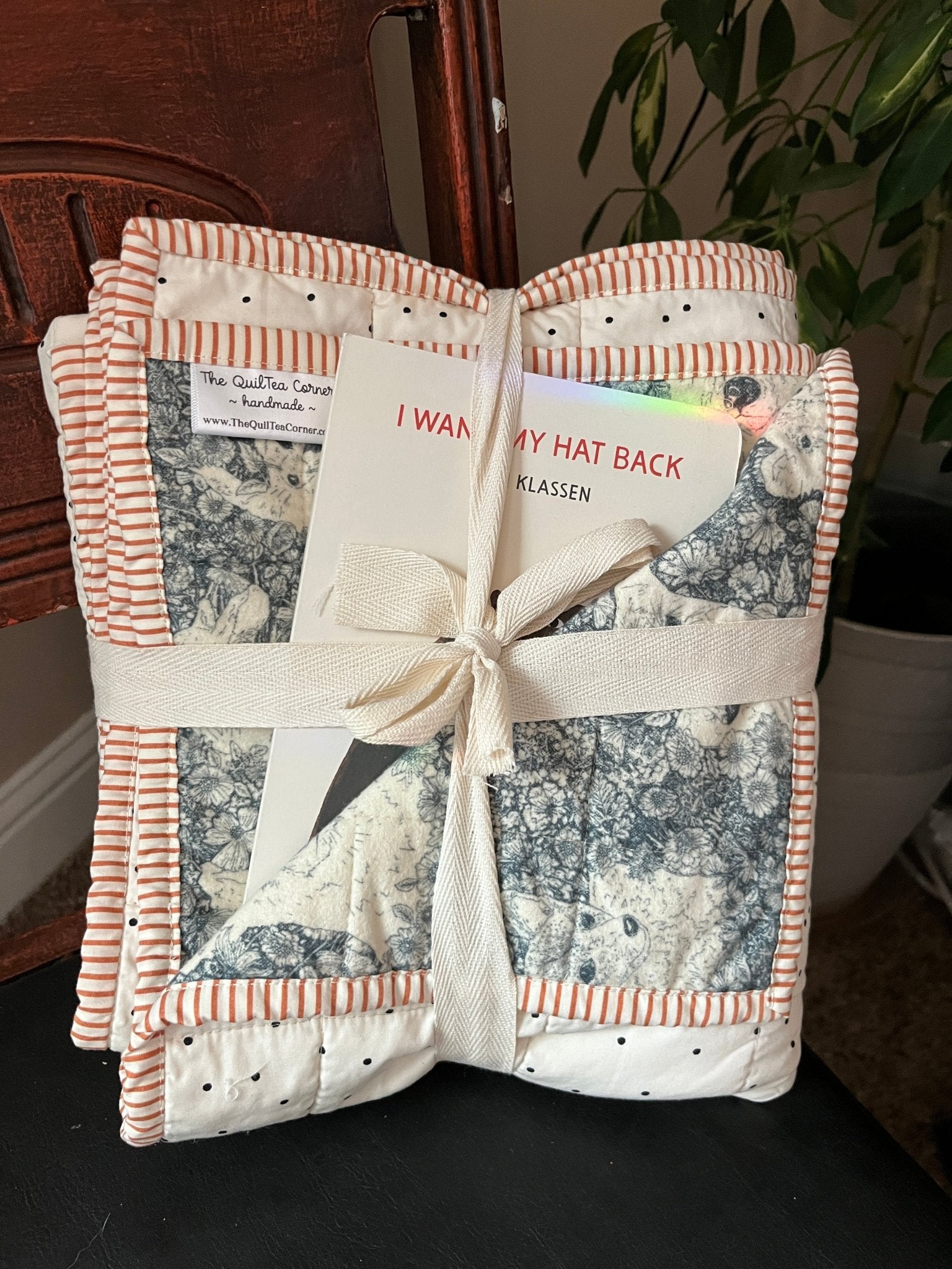 Wholecloth Quilt & Book Bundle – Firefly Whisper + I Want My Hat Back - The QuilTea Corner