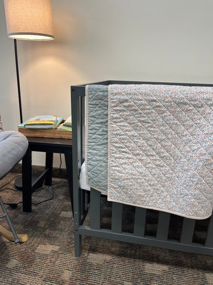 Wildflower Baby Crib Quilt: Forest Animals - The QuilTea Corner