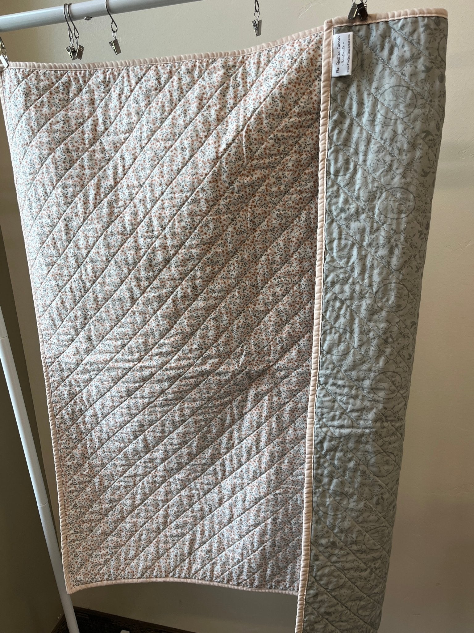 Wildflower Baby Crib Quilt: Forest Animals - The QuilTea Corner